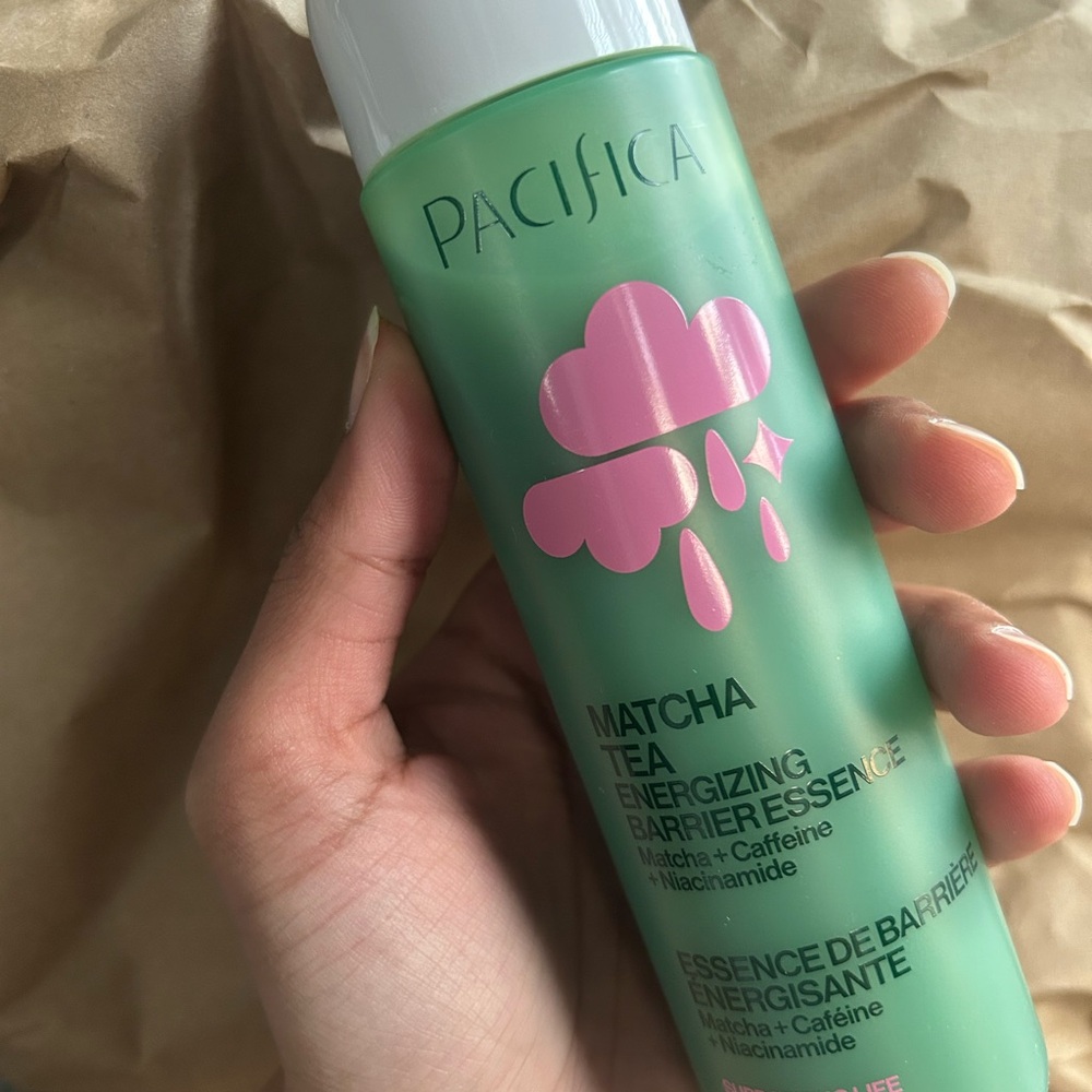 Pacifica Green and Pink Energizing Essence